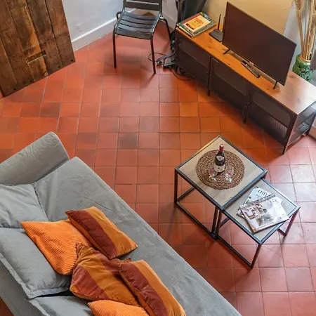 Loft Calme A La Maison Carree - Nuit A Apartment Nimes